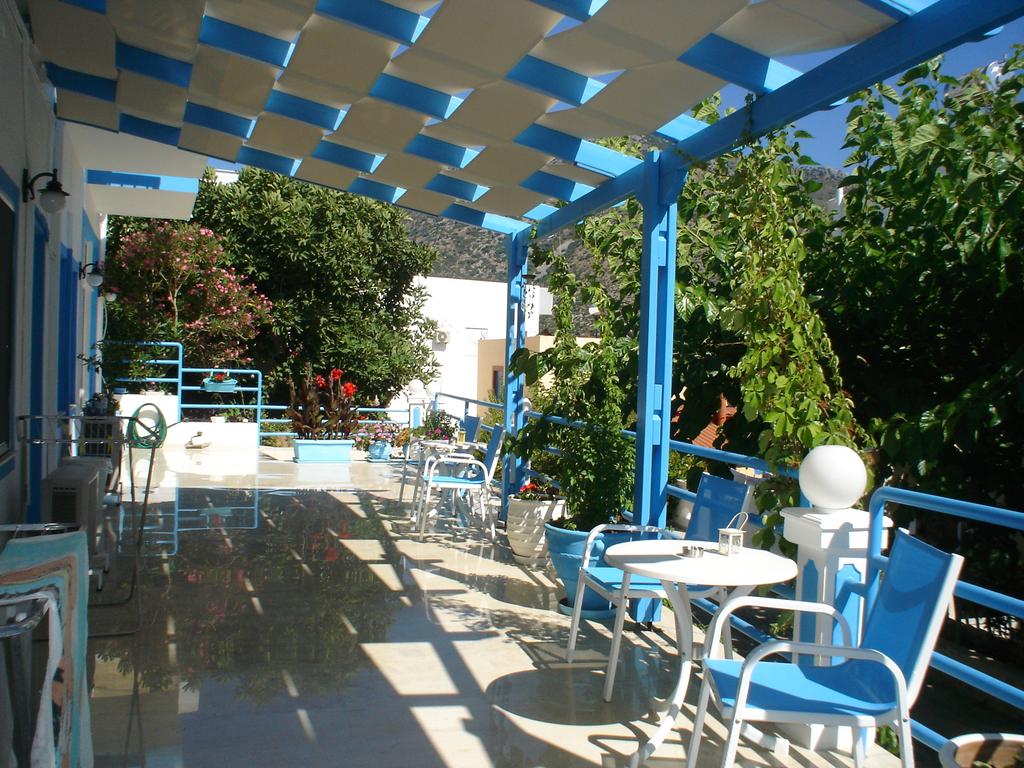 Ikonomakis Apartments, Ретимно, Греция, фотографии туров
