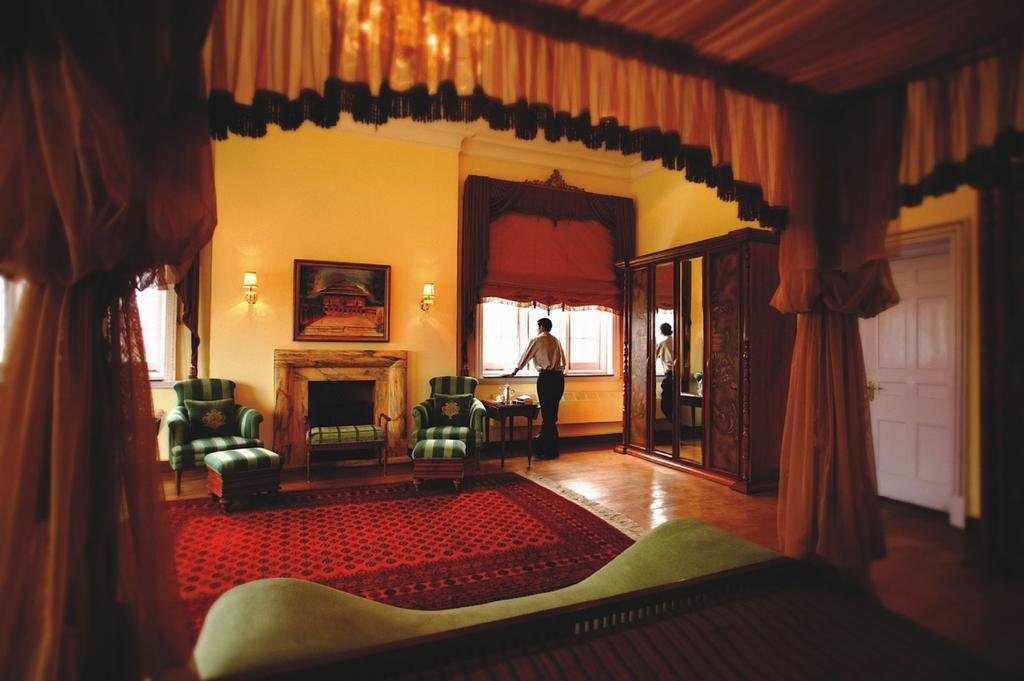 Hot tours in Hotel The Lalit Grand Palace Srinagar