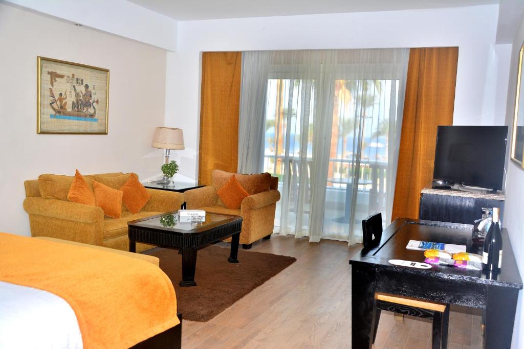 Цены в отеле Royal Monte Carlo Sharm Resort