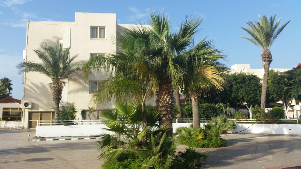 Odpoczynek w hotelu Crown Resort Henipa Hotel Larnaka