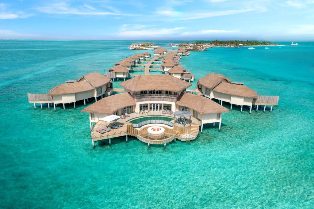 Отзывы гостей отеля Intercontinental Maldives Maamunagau Resort
