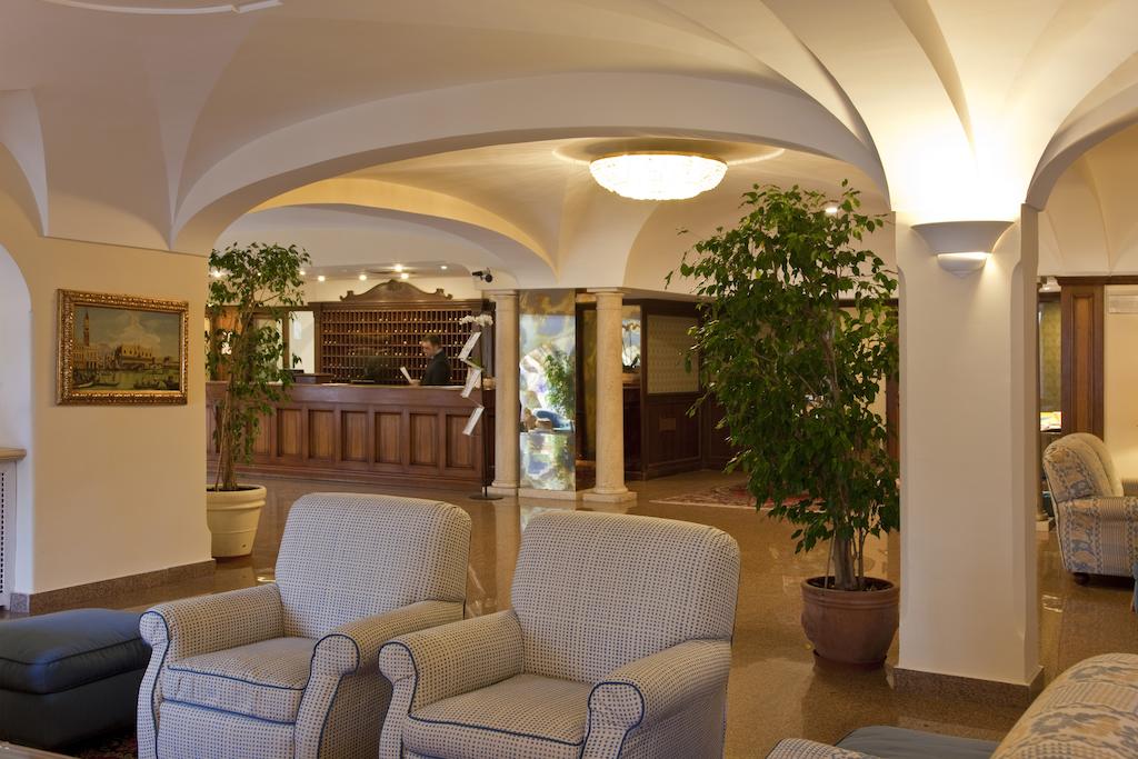 Отель, Hotel Continental Ischia (ex. Continental Terme)
