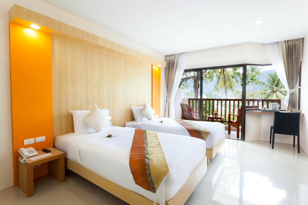 Цены в отеле Patong Lodge Hotel
