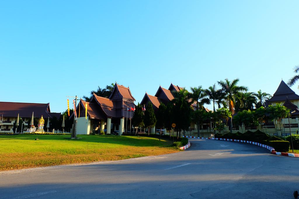 Wiang Indra Riverside Resort (Rimkok Resort Hotel), питание