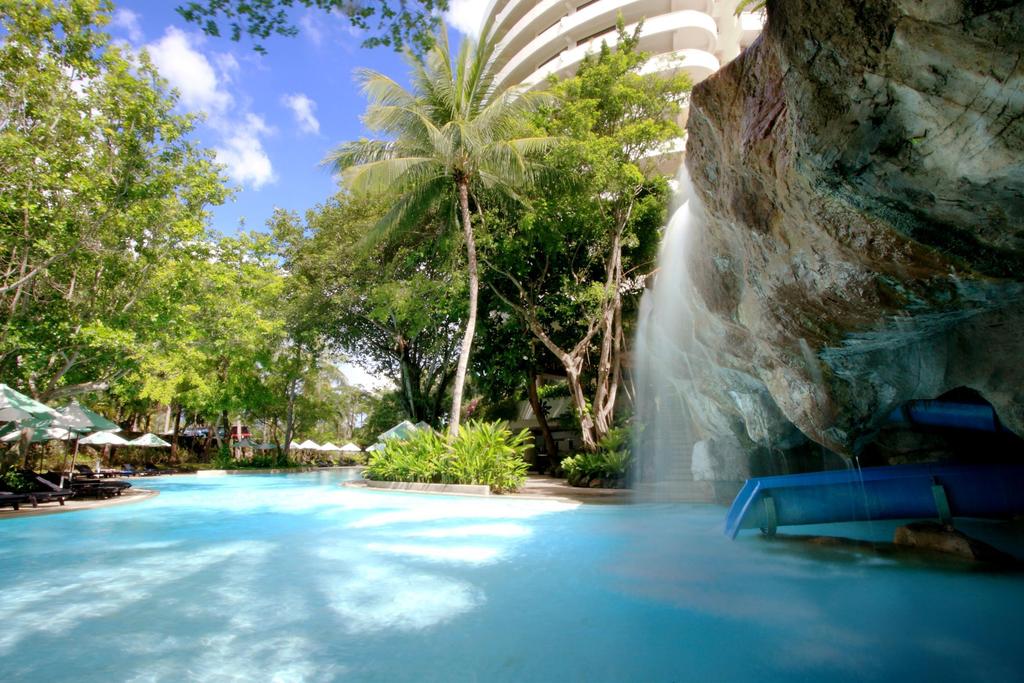 Горящие туры в отель Pullman Phuket Karon Beach Resort (ex.Hilton Phuket Arcadia Resort & Spa) Пляж Карон