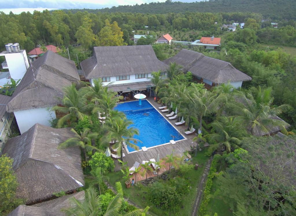 Горящие туры в отель Phu Quoc Dragon Resort & Spa Фу Куок (остров)