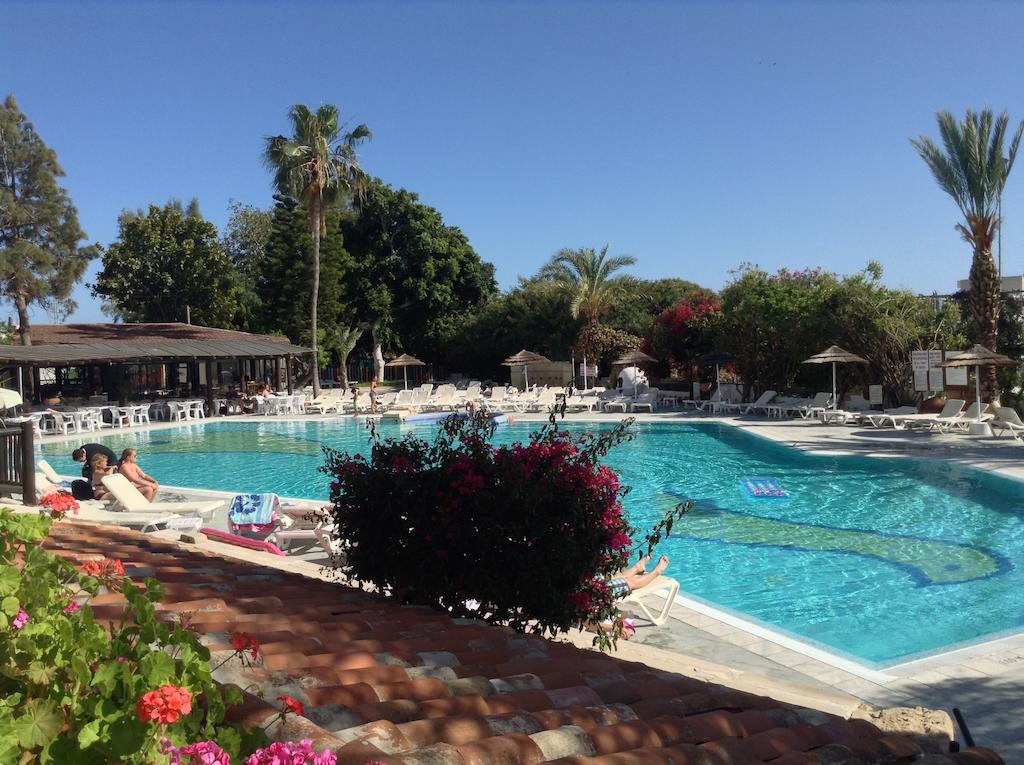 Paphos Gardens Holiday Resort фото и отзывы