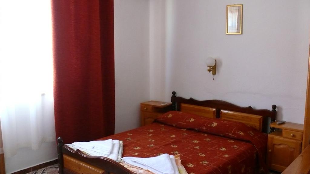 Family Hotel Golden Lion, Черноморец цены