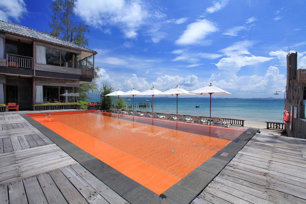 Отзывы туристов Baan Ploy Sea By Samed Resort