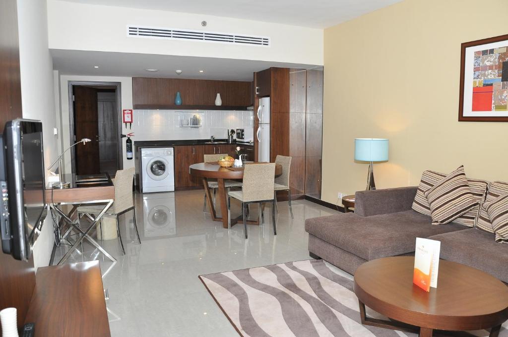 Отель, Абу-Даби, ОАЭ, Phoenix Plaza Hotel Apartments
