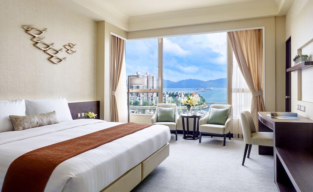 Гонконг Hong Kong Gold Coast Hotel цены