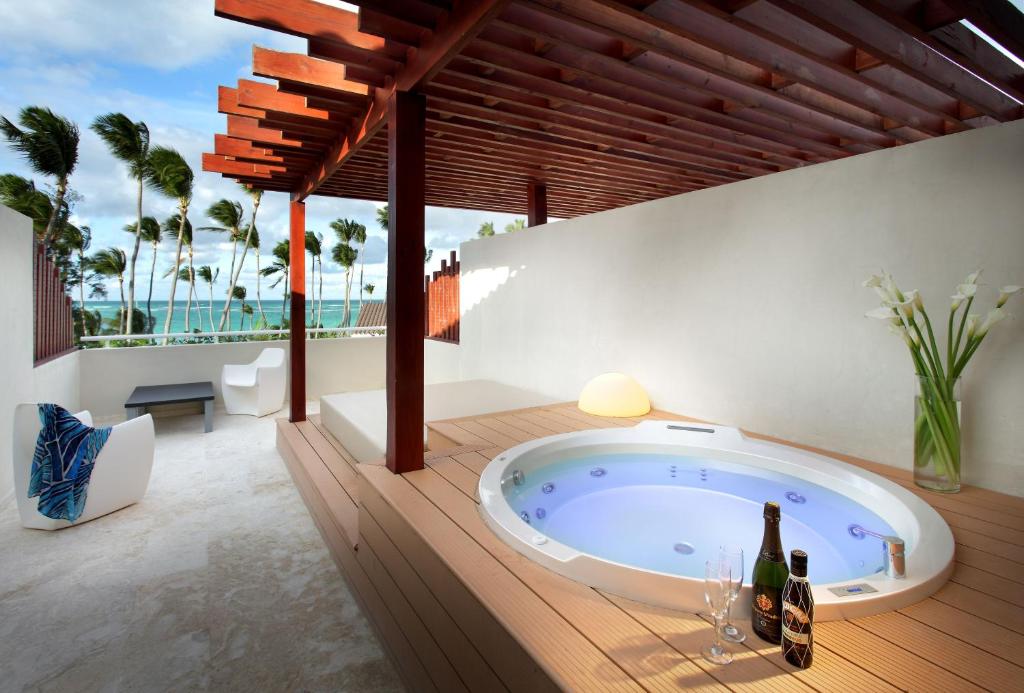 Punta Cana Grand Palladium Bavaro Suites Resort & Spa ceny