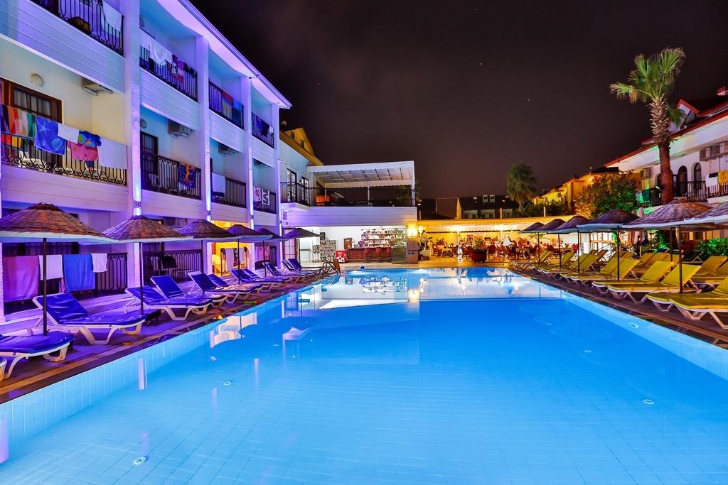 Golden Life Resort Hotel & Spa ціна
