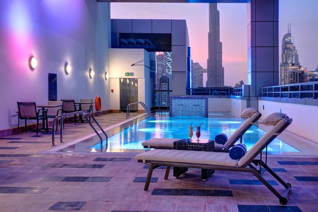 Dubai (city), Royal Continental Suites, 5
