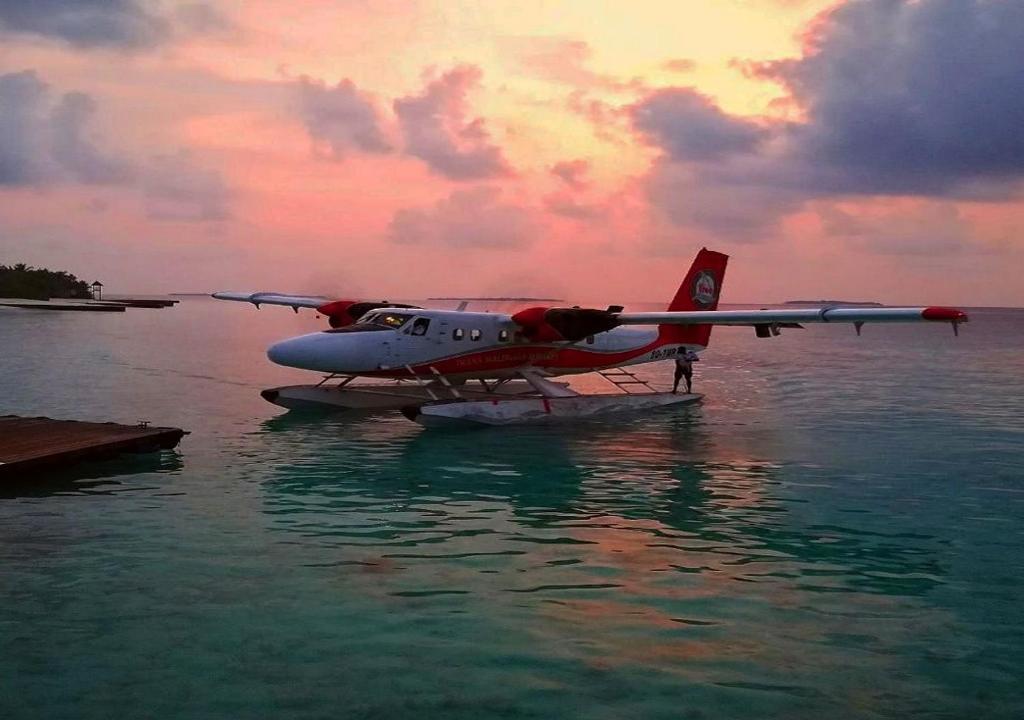 Adaaran Prestige Water Villa Meedhupparu Мальдивы цены