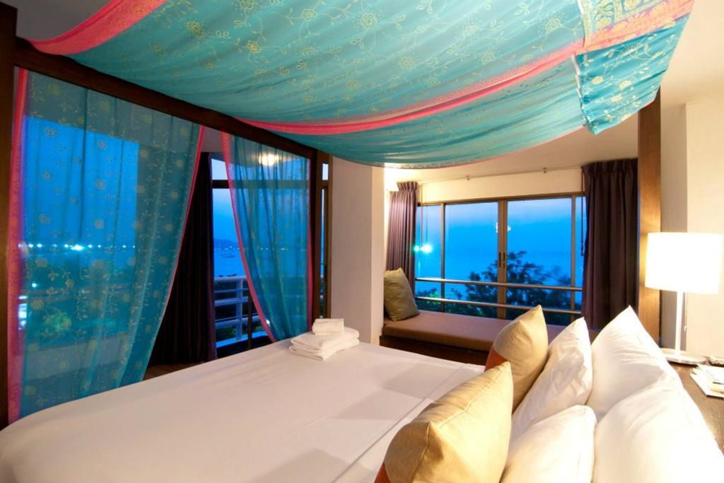 Фото готелю Sandalay Resort