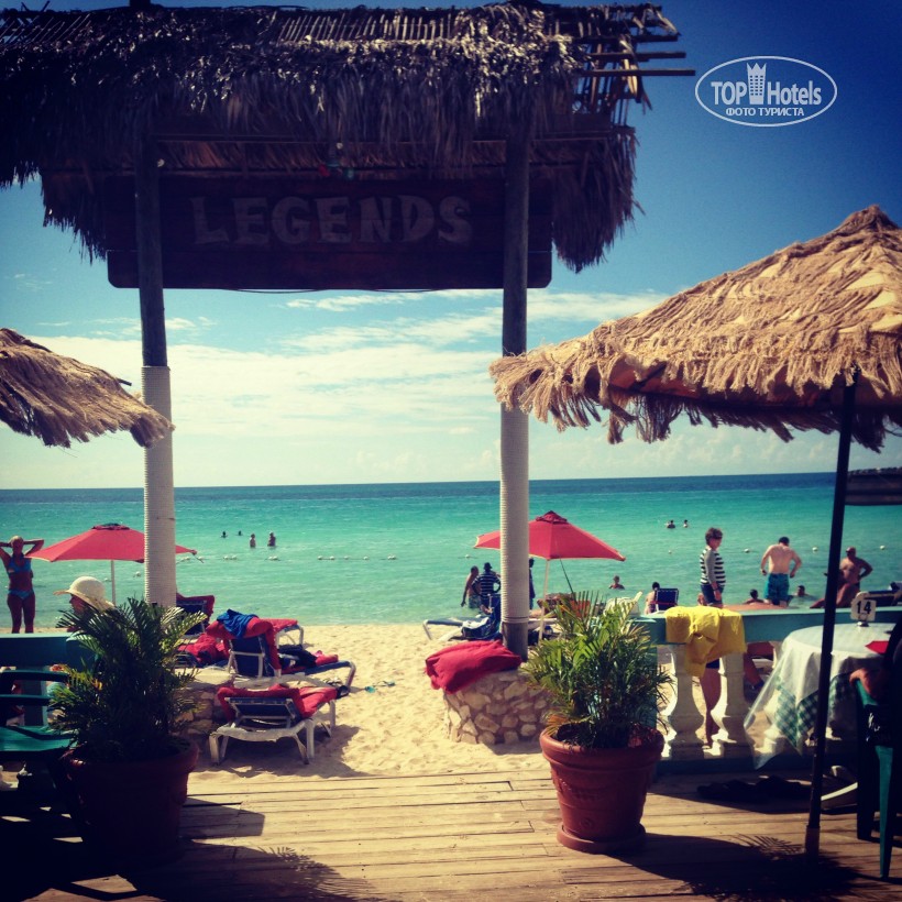 Legends Beach Resort, харчування