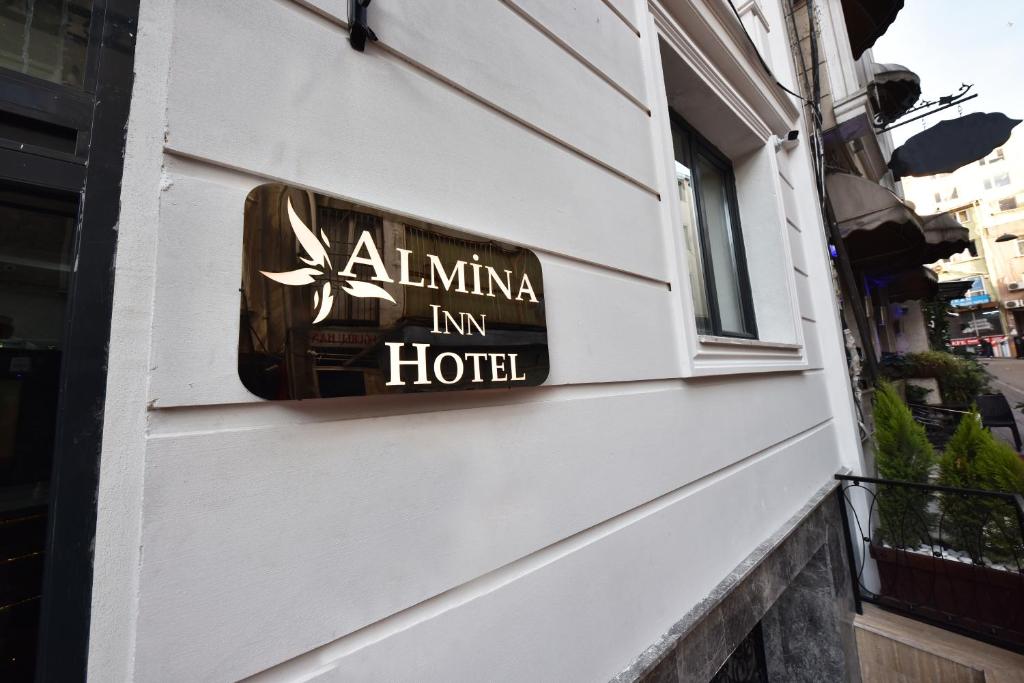 Almina Inn Beyazit, tourists photos