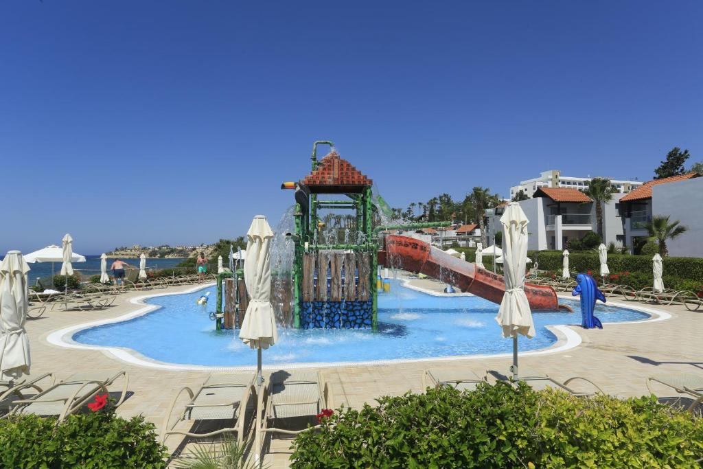 Отдых в отеле Aqua Sol Water Park Resort (ex. Aqua Sol Holiday Village) Пафос