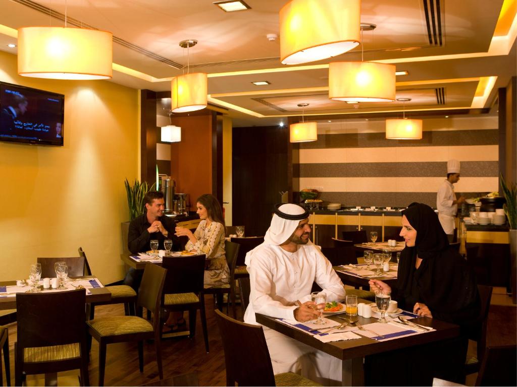 Citymax Hotel Sharjah, Шарджа ціни