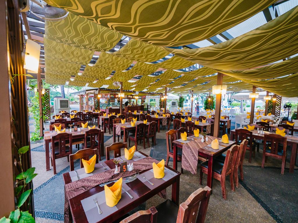 Горящие туры в отель Nirwana Gardens Resort - Mayang Sari Beach