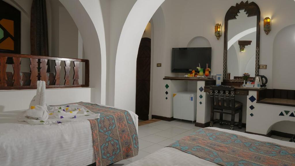 Ціни в готелі Arabella Azur Resort
