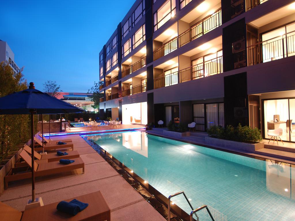 Отзывы про отдых в отеле, The Lantern Resort Patong