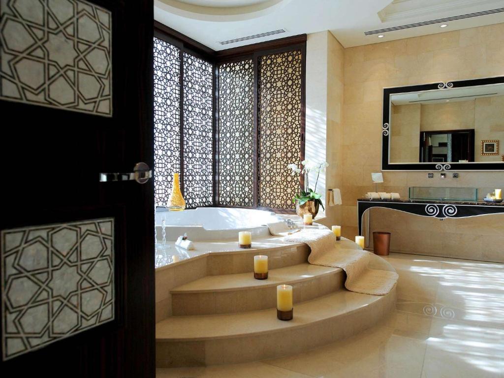Відгуки про відпочинок у готелі, Raffles Dubai
