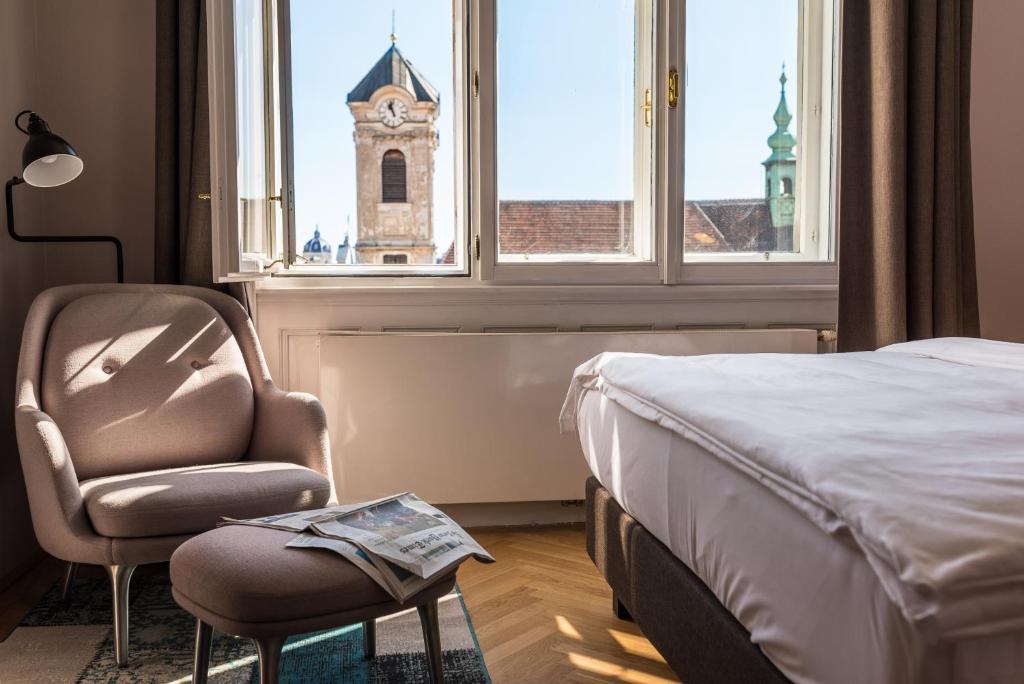 Отдых в отеле Small Luxury Hotel Altstadt Vien Bена Австрия