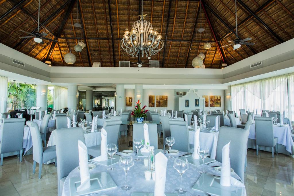 Wakacje hotelowe Bahia Principe Luxury Akumal Akumal Meksyk