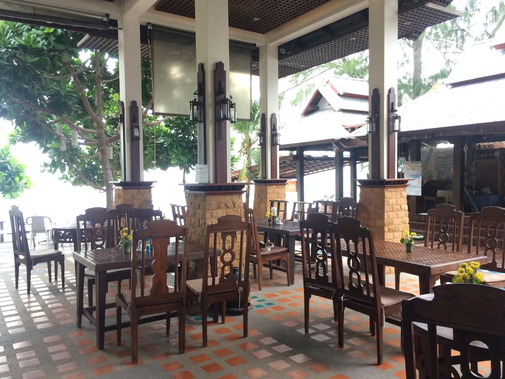Гарячі тури в готель Salad Buri Resort & Spa