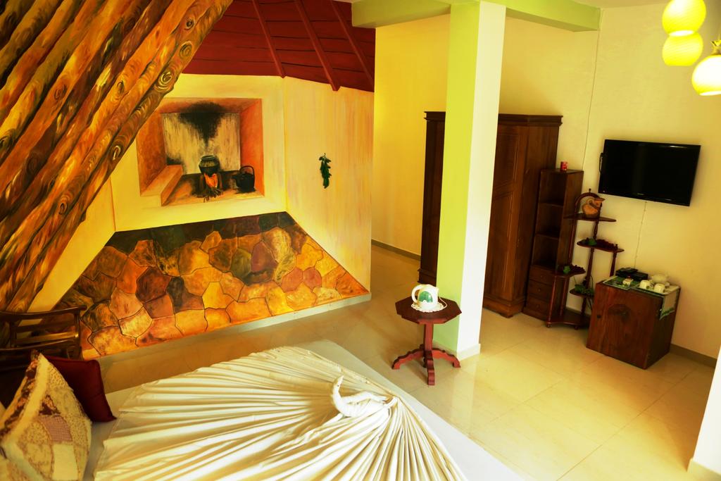 Amarit Hotel, Шри-Ланка
