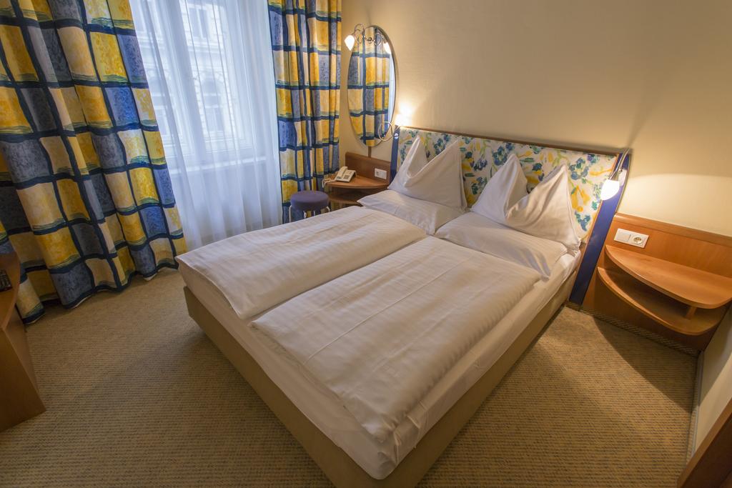 Гарячі тури в готель Starlight Suiten Renngasse Відень
