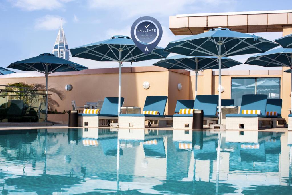 Отель, Дубай (пляжные отели), ОАЭ, Pullman Dubai Jumeirah Lakes Towers