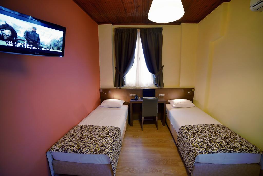 Orestias Kastorias Hotel ціна