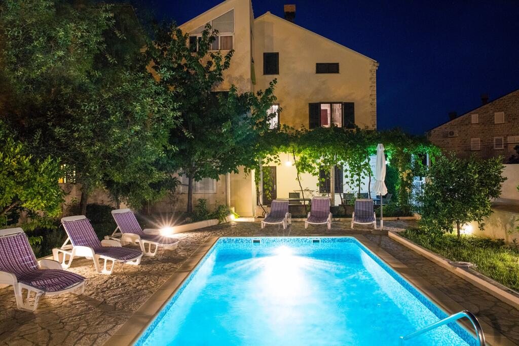 Tours to the hotel Apartments Villa Roza Northern Dalmatia