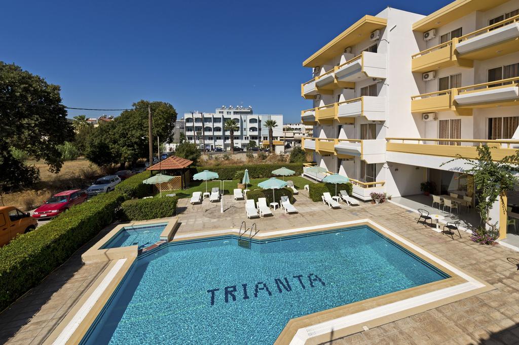 Фото готелю Trianta Hotel Apartments