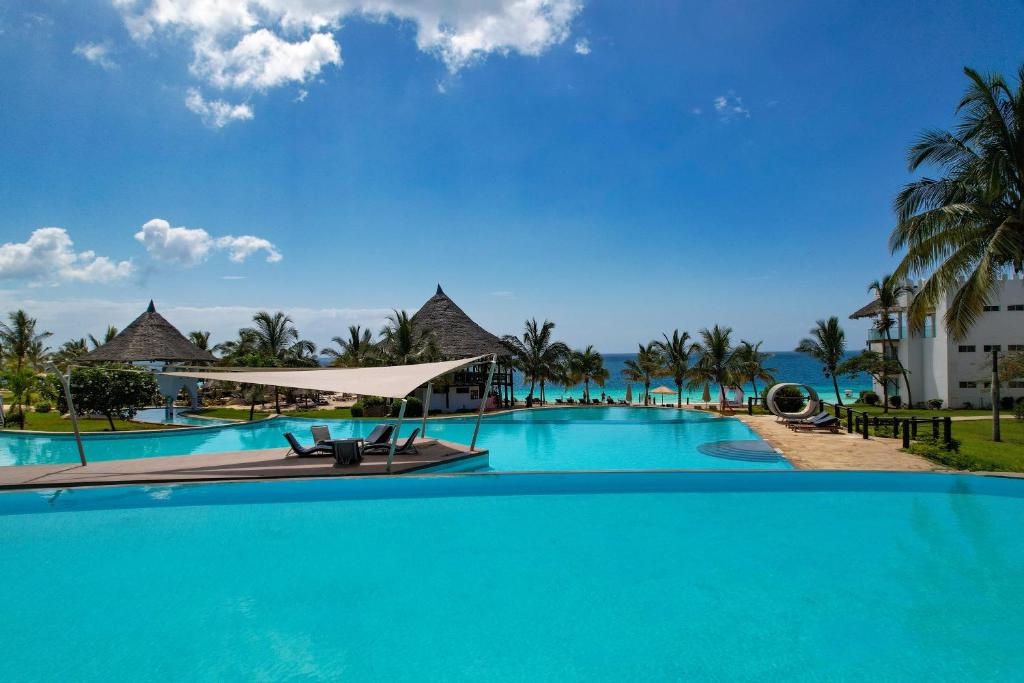 The Royal Zanzibar Beach Resort фото туристов
