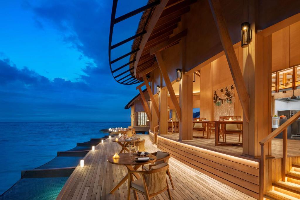 Мальдивы Hilton Maldives Amingiri Resort & Spa