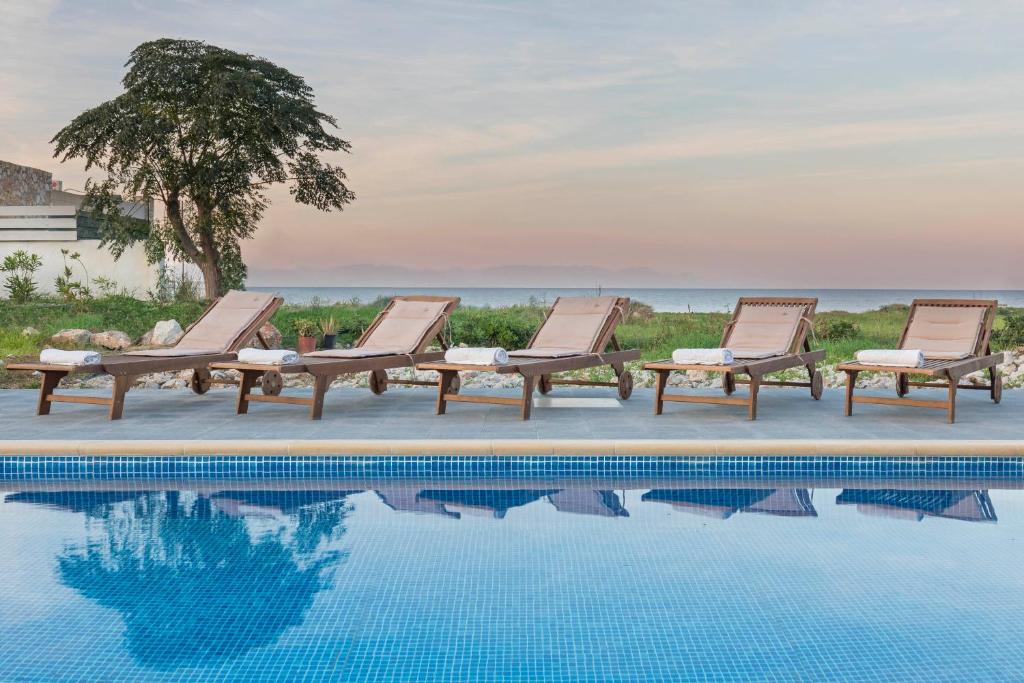 Відгуки про готелі Rhodes Sea Villas