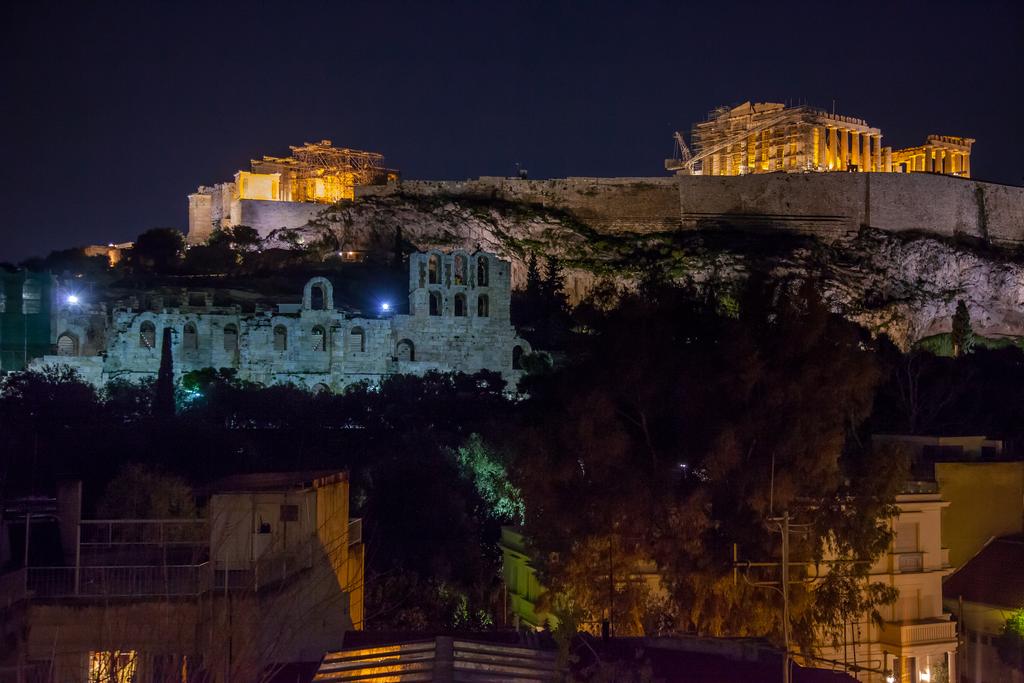 Acropolis View, фотограції туристів
