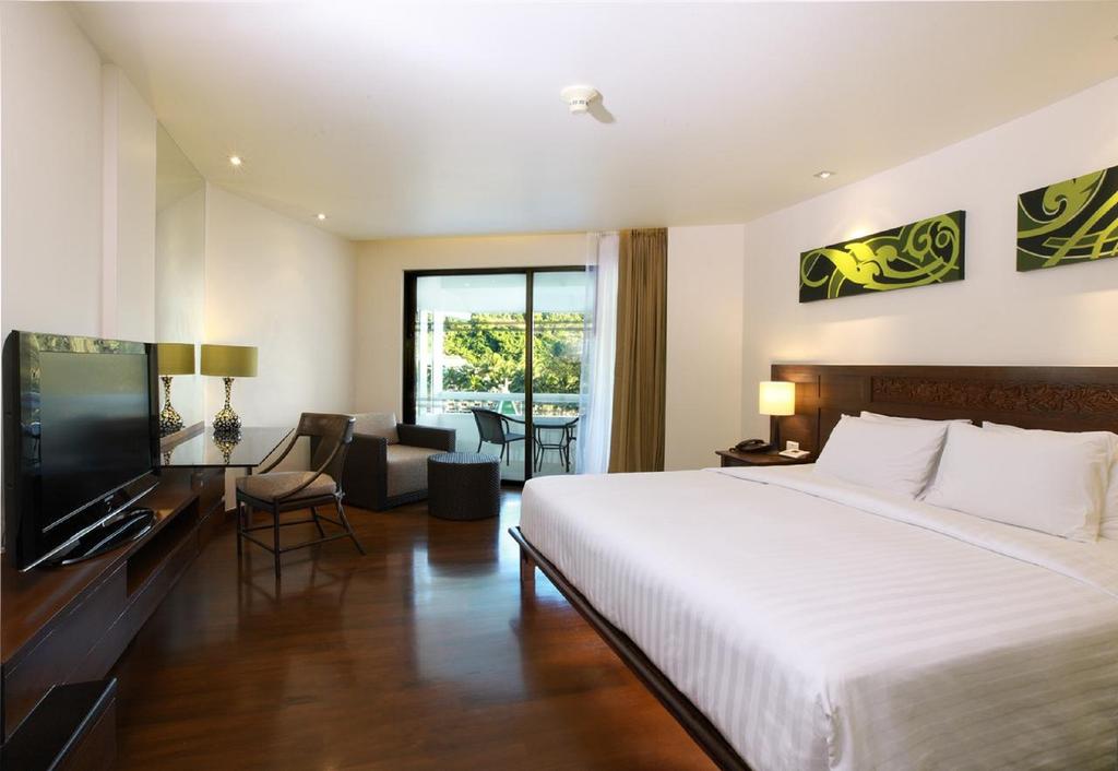 Відпочинок в готелі Le Meridien Phuket