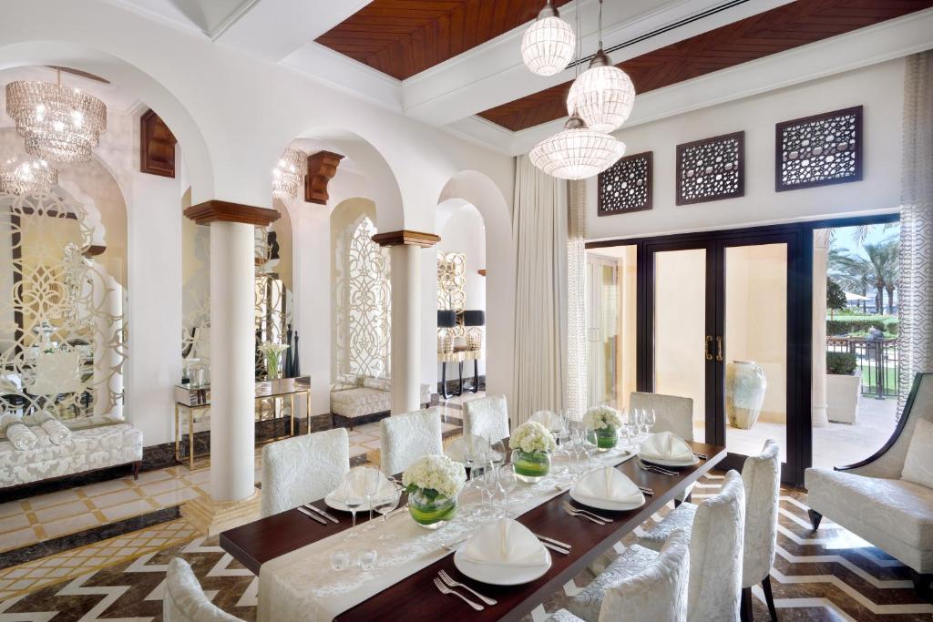 Горящие туры в отель One And Only Royal Mirage - Arabian Court*