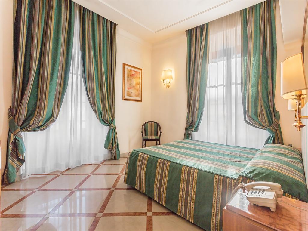 Відпочинок в готелі Hotel Siracusa Rome Рим