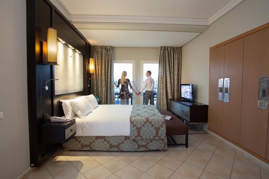 Горящие туры в отель Atlas Marina Beach Suites & Spa