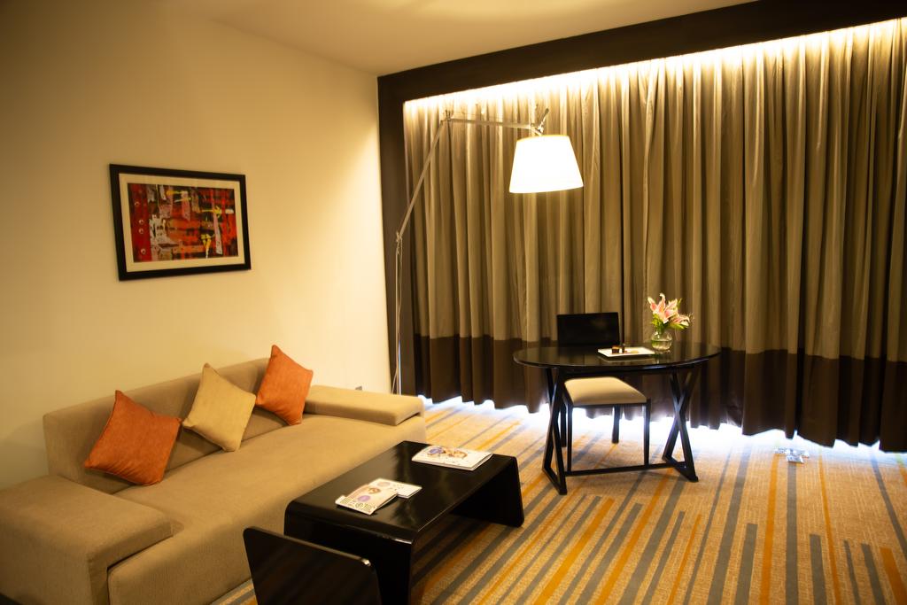 Відгуки про готелі Novotel Kolkata Hotel and Residences