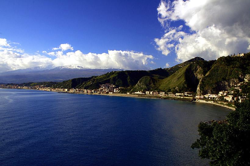 Tours to the hotel Baia Degli Dei Region Messina Italy