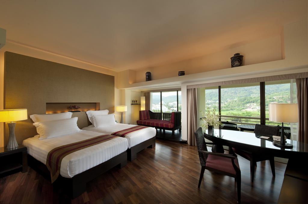Отель, Pullman Phuket Karon Beach Resort (ex.Hilton Phuket Arcadia Resort & Spa)