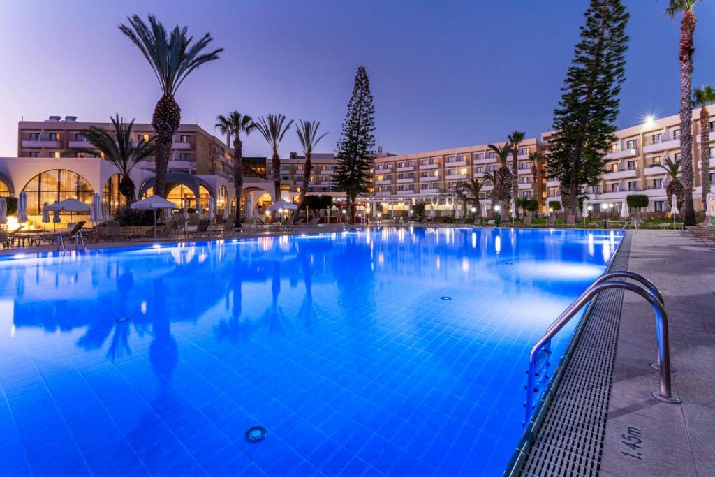 Wakacje hotelowe Louis Phaethon Beach Hotel Patos Cypr