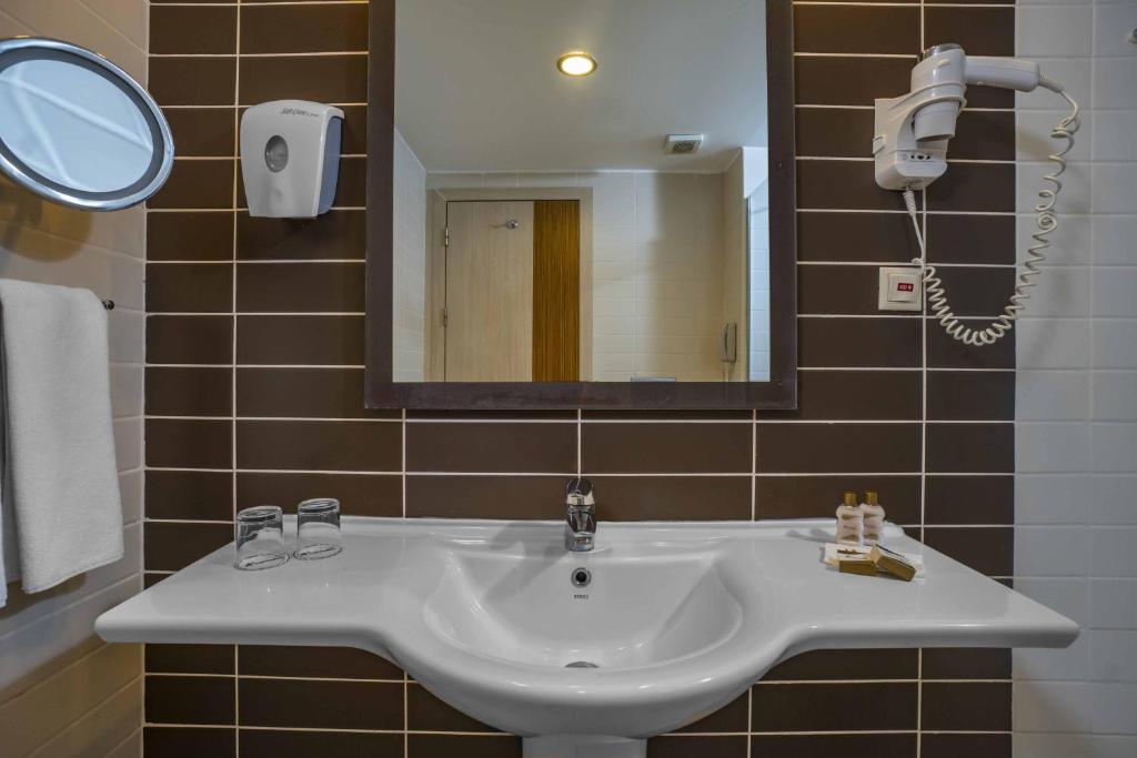 Bodrum Azure By Yelken Hotel (ex. Grand Park Bodrum) prices